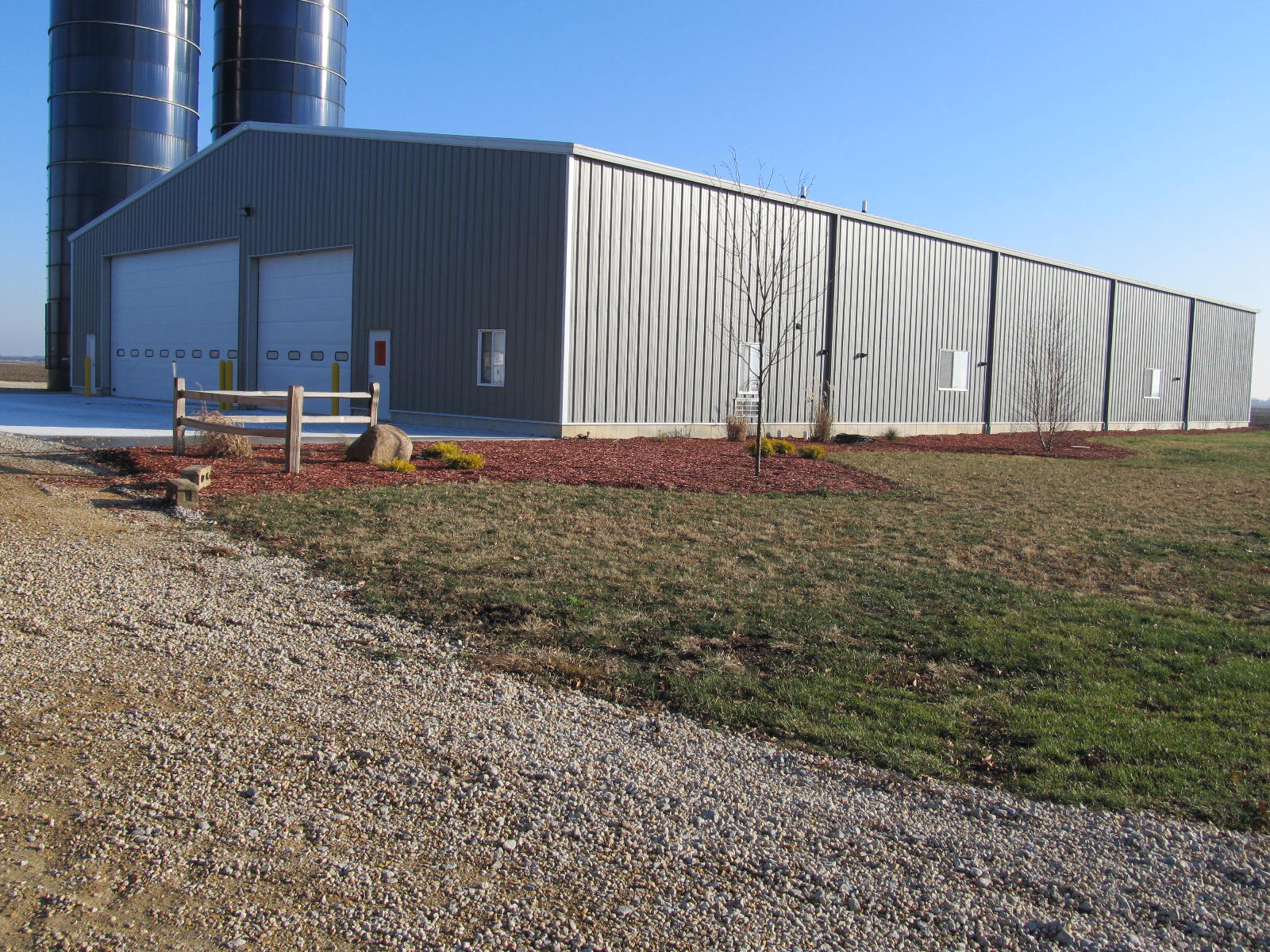 Steel Ag Building Steel Ag Building with gray wall panels